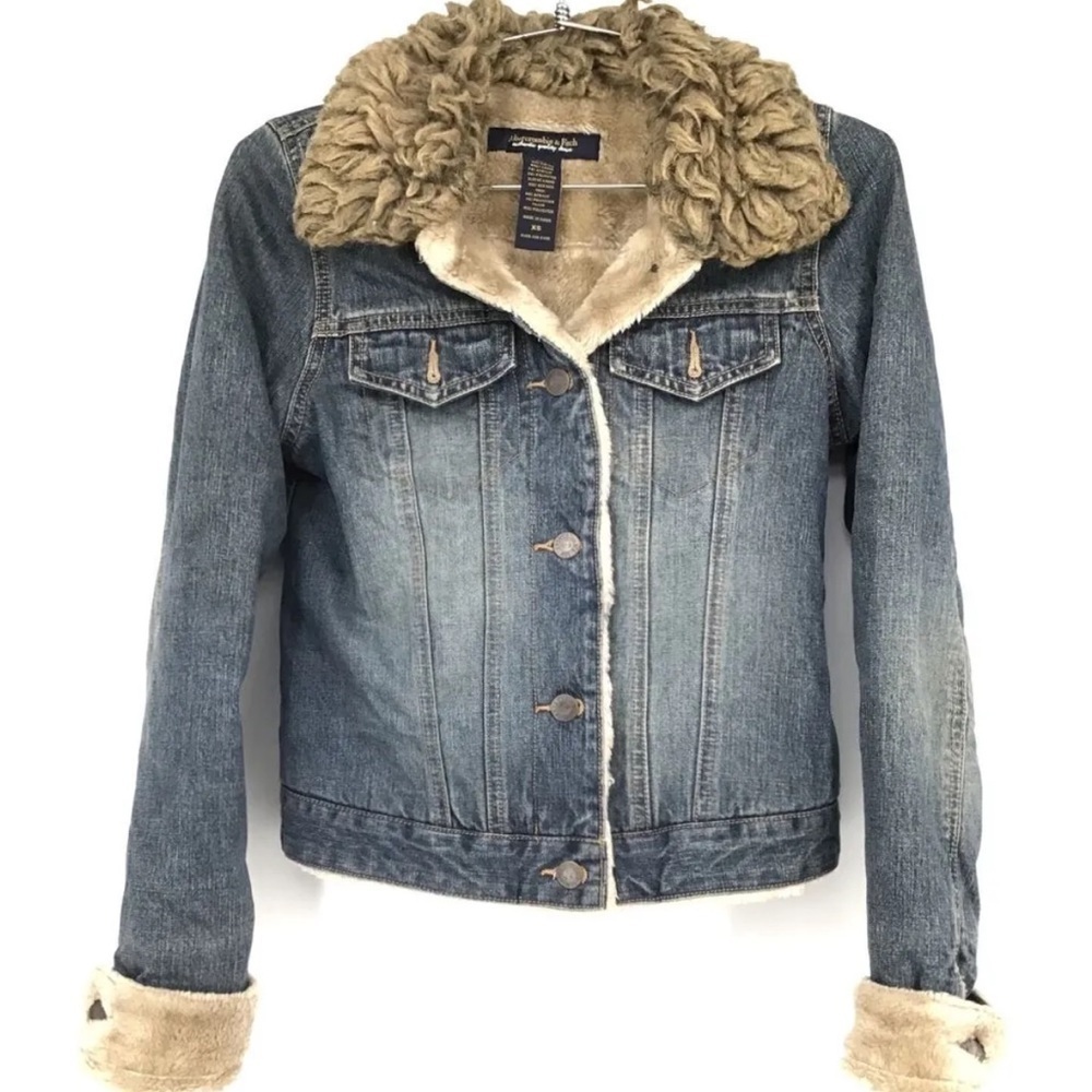 Abercrombie & Fitch Women's Blue Long Sleeve Cotton Denim Jacket - Size XS